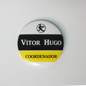 Bottom com Alfinete Alumínio 4,5 cm (redondo) 4 x 0 cores (impressão laser colorida) Película protetora plástica brilhante  Alfinete